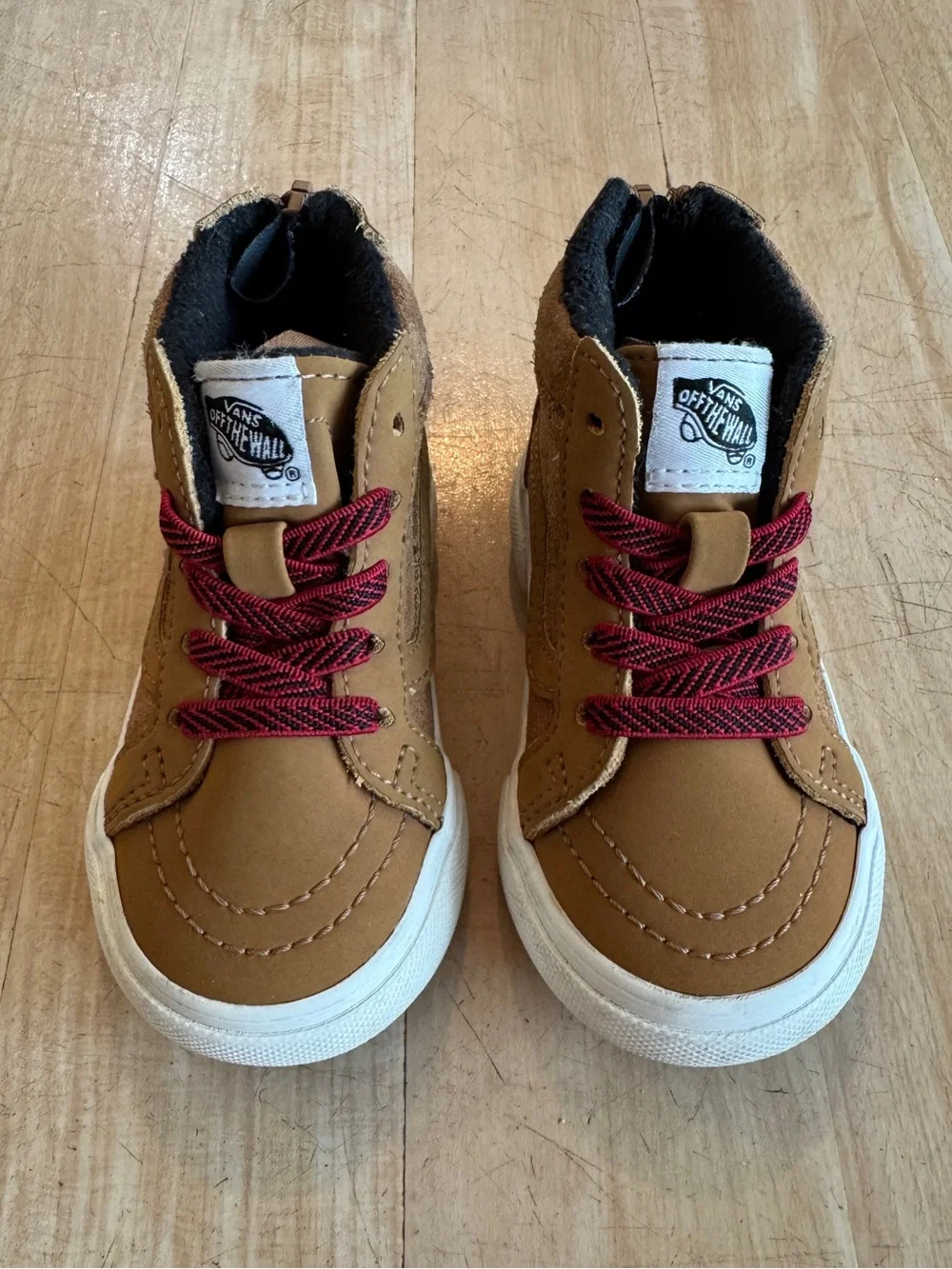 Vans Toddler MTE Sk8 Hi-Zip Water-Resistant Sneakers | Size 5